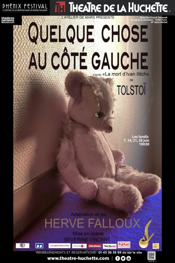 Quelque chose au côté gauche Quelque chose au côté gauche