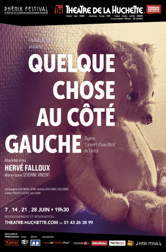 Quelque chose au côté gauche Quelque chose au côté gauche